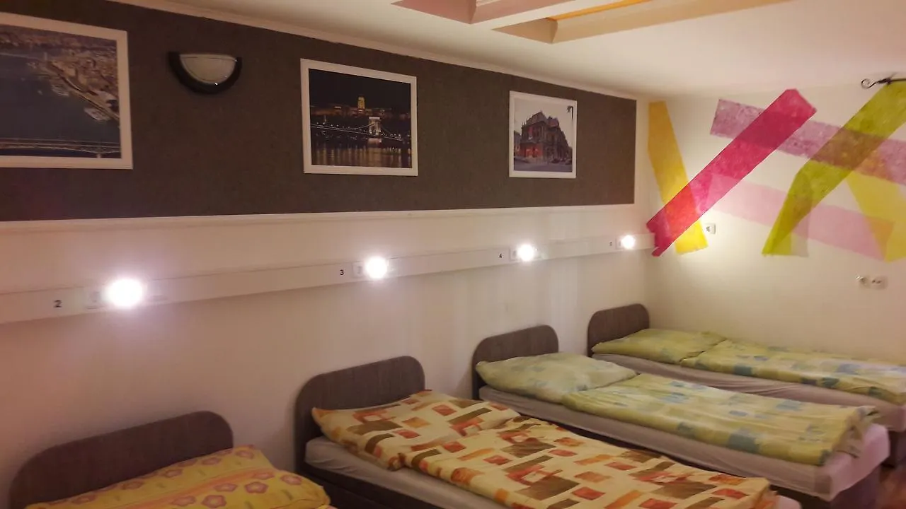 Opera Hostel Budapest