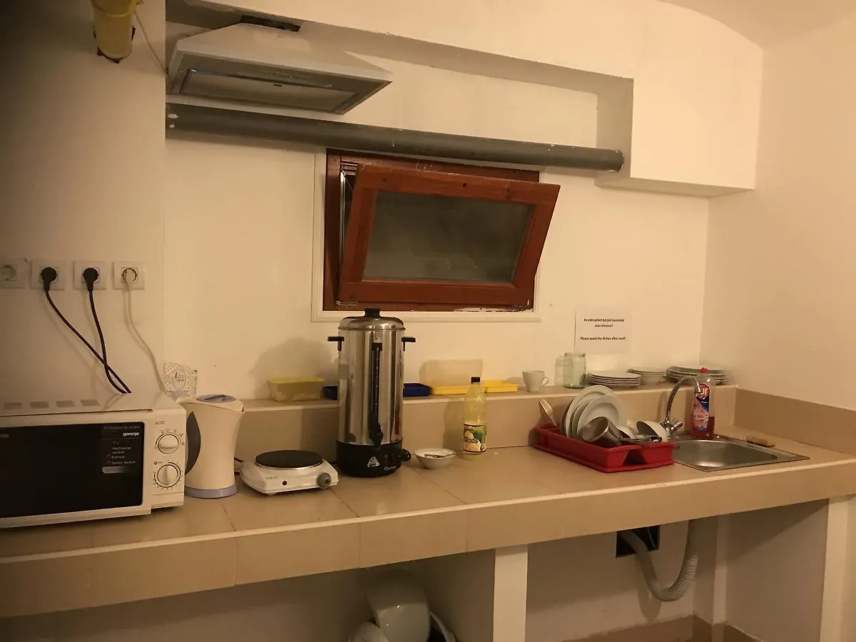 Opera Hostel Budapest