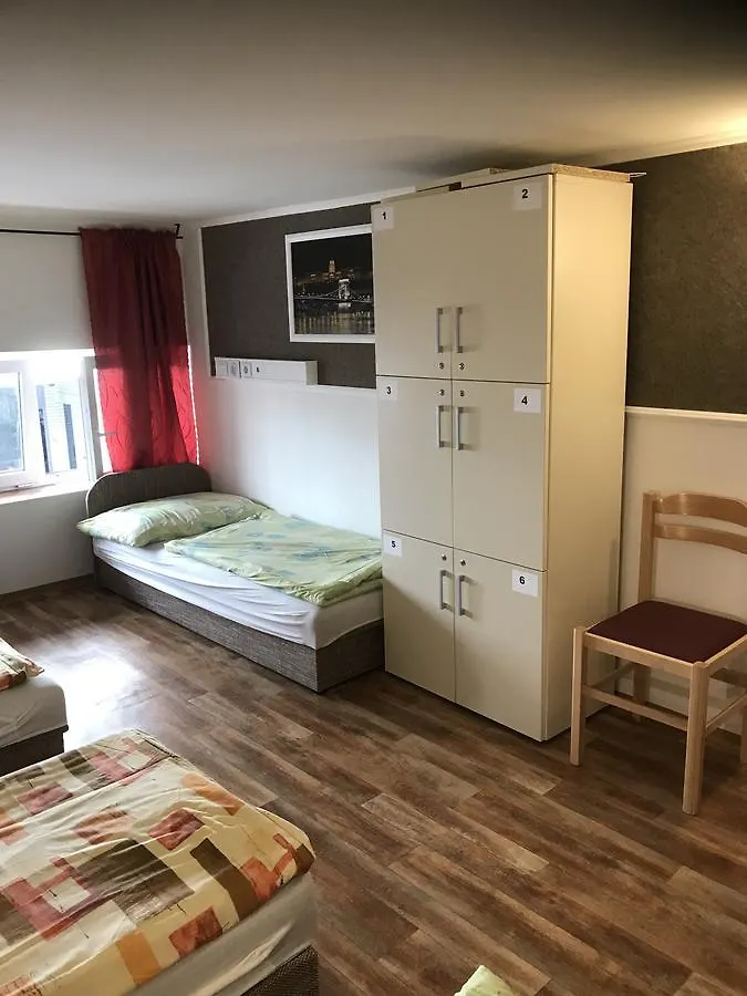 Opera Hostel Budapest