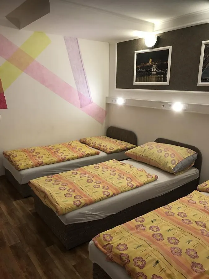 Opera Hostel Budapest
