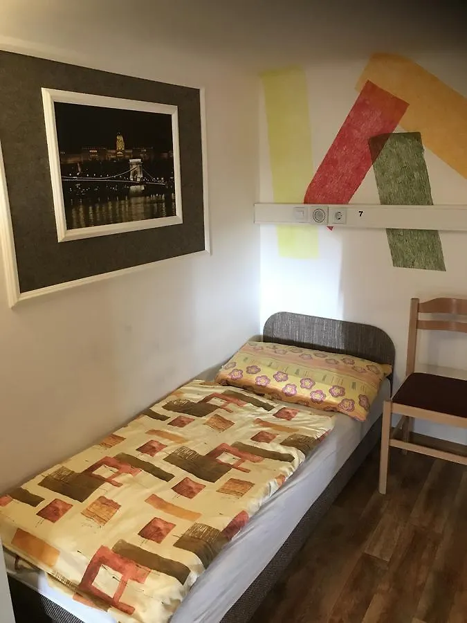 Opera Hostel Budapest
